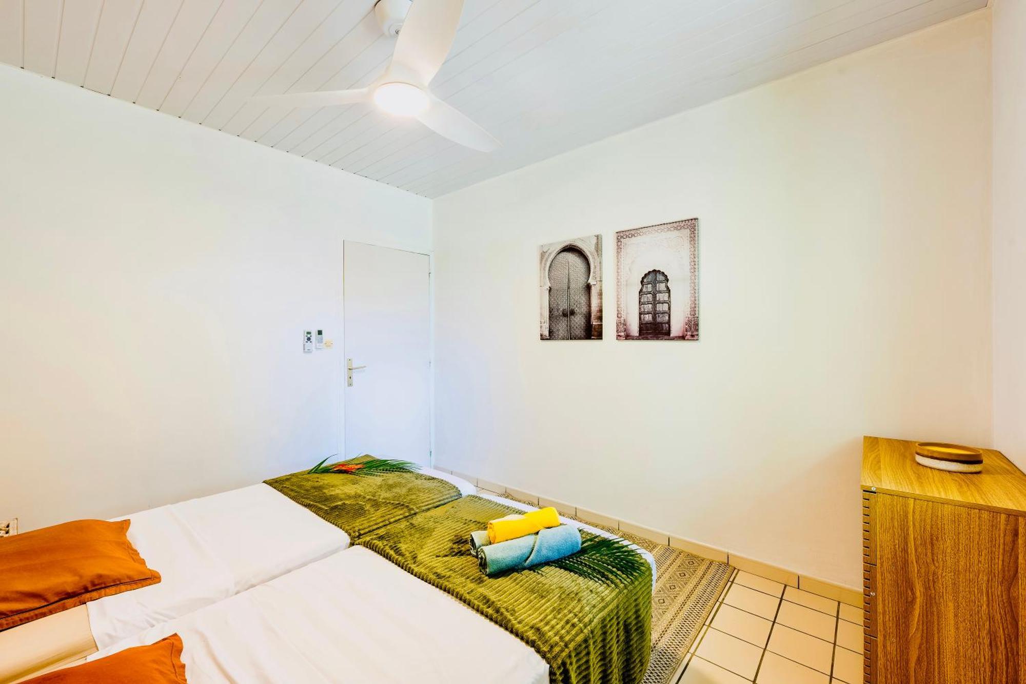 Maison Yole Bleue - Vue Sur Les Trois Ilets Luaran gambar